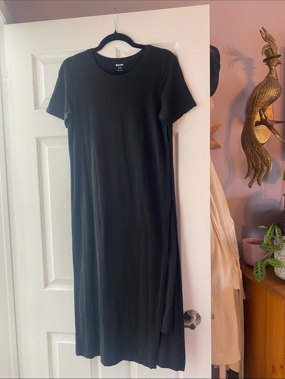 Roots Black Short-Sleeve Crewneck Midi Dress